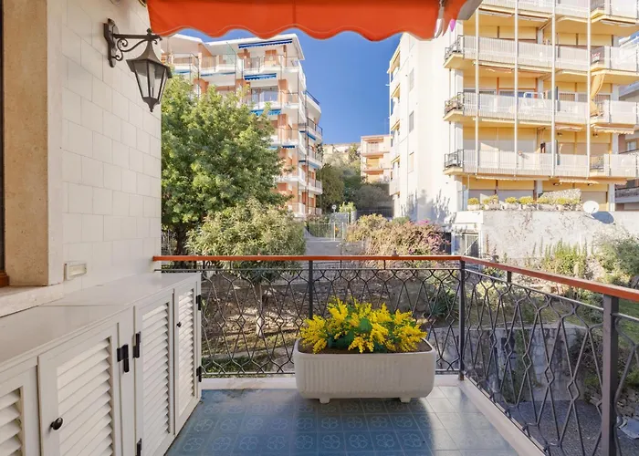 Sanremo La Mimosa By Wonderful Italy * Санремо